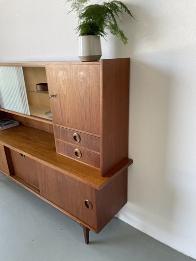 
                  
                    Jaren ‘50 highboard - buffetkast - LOUI.STORE
                  
                