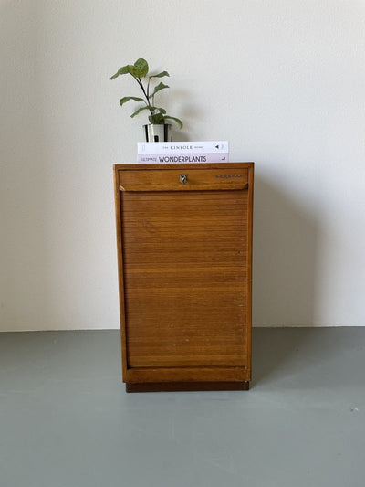 
                  
                    Jaren ‘50 roldeurkast - LOUI.STORE
                  
                