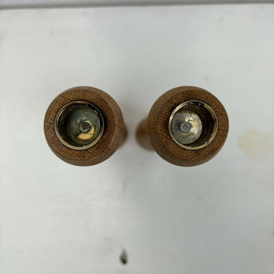 
                  
                    Kandelaar “Applicata” eiken - LOUI.STORE
                  
                