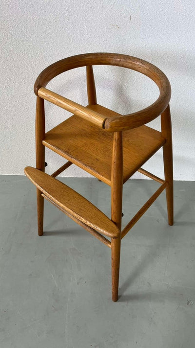 
                  
                    Kinderstoel Nanna Ditzel - LOUI.STORE
                  
                