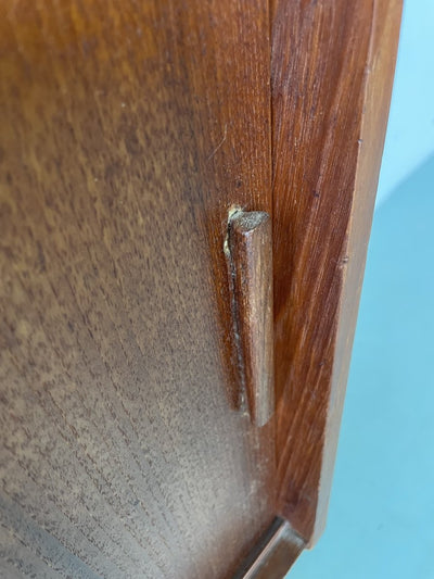 
                  
                    Klein sideboard schuifdeurtjes - LOUI.STORE
                  
                