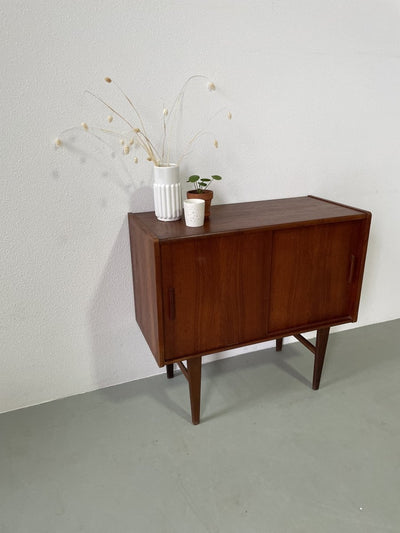 Klein sideboard schuifdeurtjes - LOUI.STORE