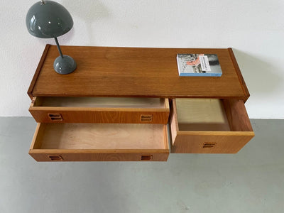 
                  
                    Klein sideboard teak en eik - LOUI.STORE
                  
                