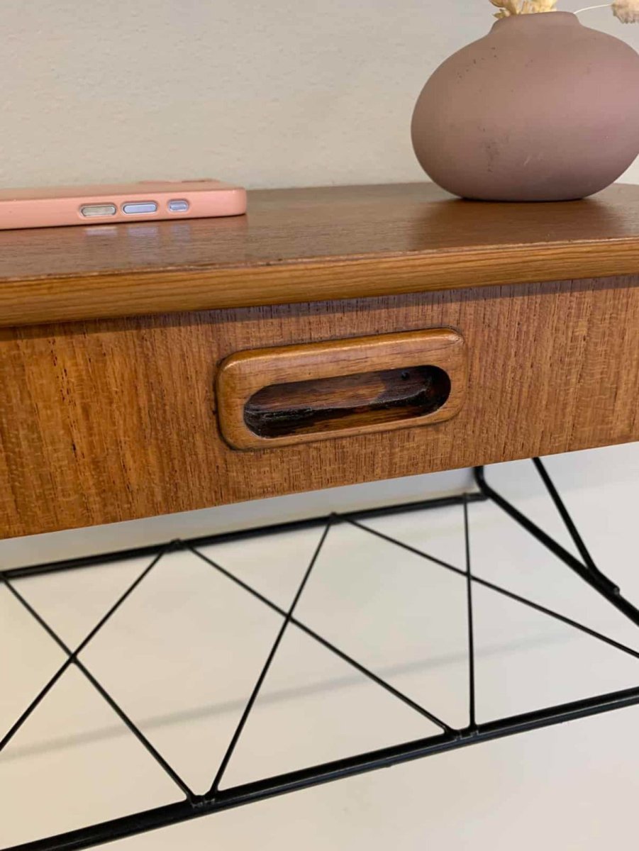 
                  
                    Klein wandkastje '50 - LOUI.STORE
                  
                