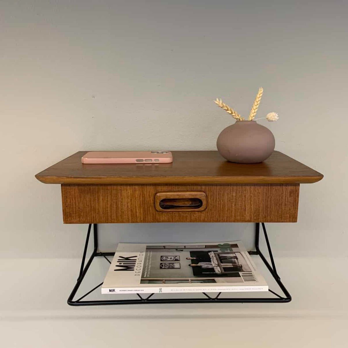 
                  
                    Klein wandkastje '50 - LOUI.STORE
                  
                