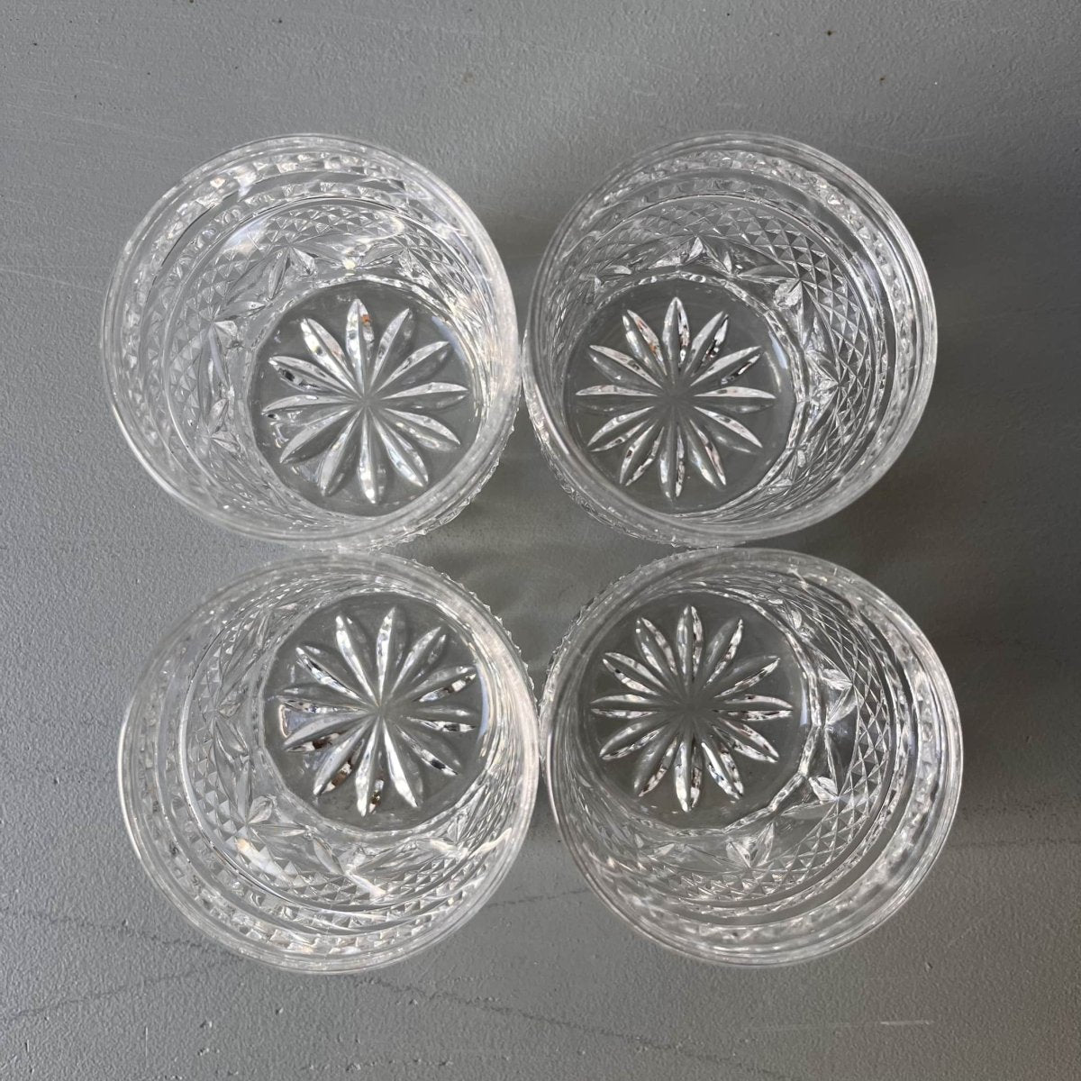 
                  
                    Kleine cocktailglaasjes - LOUI.STORE
                  
                