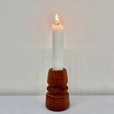 
                  
                    Kleine houten kandelaars - LOUI.STORE
                  
                
