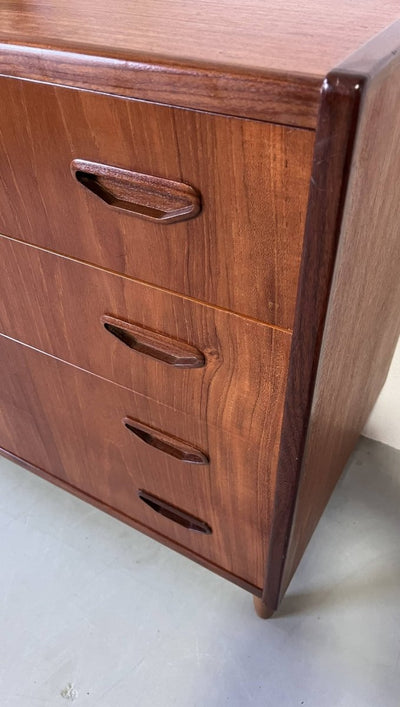 
                  
                    Ladekast 4* donkere greep - LOUI.STORE
                  
                