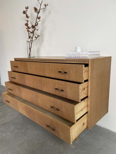 
                  
                    Ladekast *4 eiken metalen greep - LOUI.STORE
                  
                