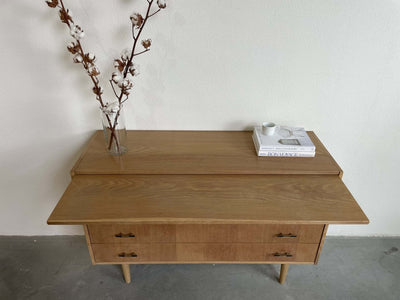 
                  
                    Ladekast *4 eiken metalen greep - LOUI.STORE
                  
                