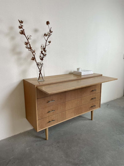 
                  
                    Ladekast *4 eiken metalen greep - LOUI.STORE
                  
                