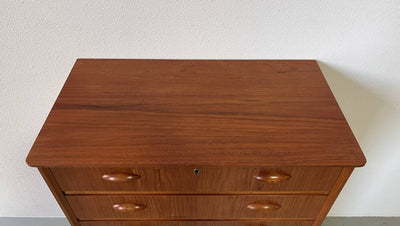 
                  
                    Ladekast *6 ronde greep - LOUI.STORE
                  
                