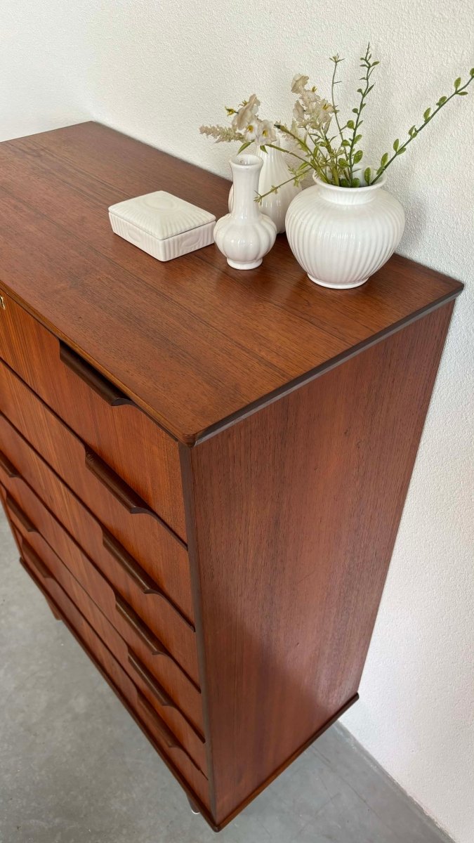 
                  
                    Ladekast *6 teak XL - LOUI.STORE
                  
                