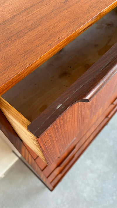 
                  
                    Ladekast *6 teak XL - LOUI.STORE
                  
                