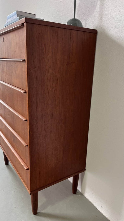 
                  
                    Ladekast *6 teak - LOUI.STORE
                  
                