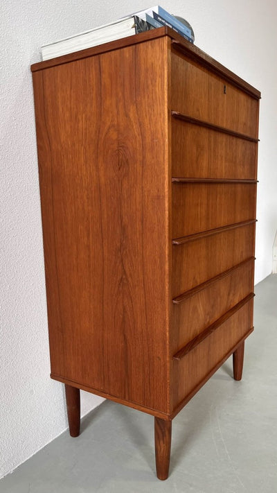 
                  
                    Ladekast *6 teak - LOUI.STORE
                  
                