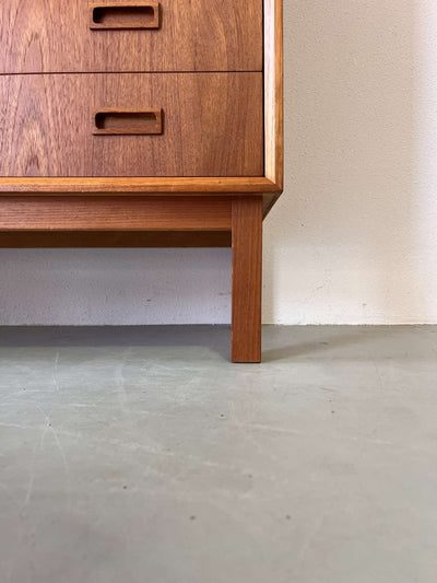 
                  
                    Ladekast 6*dubbele greep - LOUI.STORE
                  
                