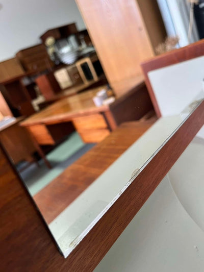 
                  
                    Ladekast + kaptafel in teak - LOUI.STORE
                  
                