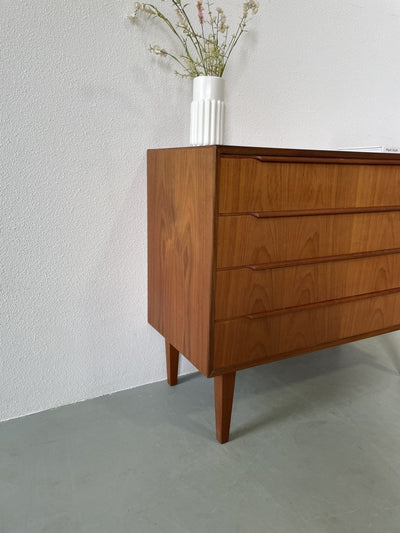 Ladekast streep 4* - LOUI.STORE