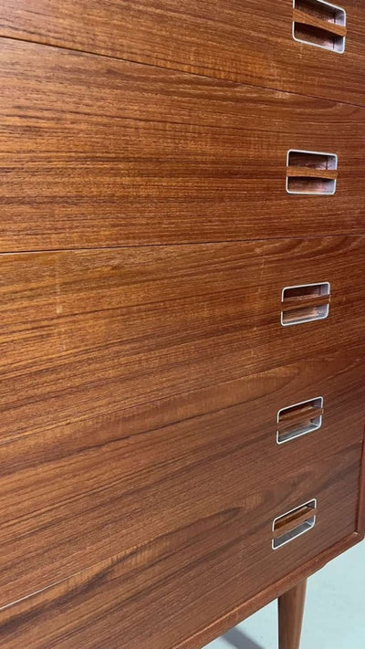 
                  
                    Ladekast teak 6* metal - LOUI.STORE
                  
                