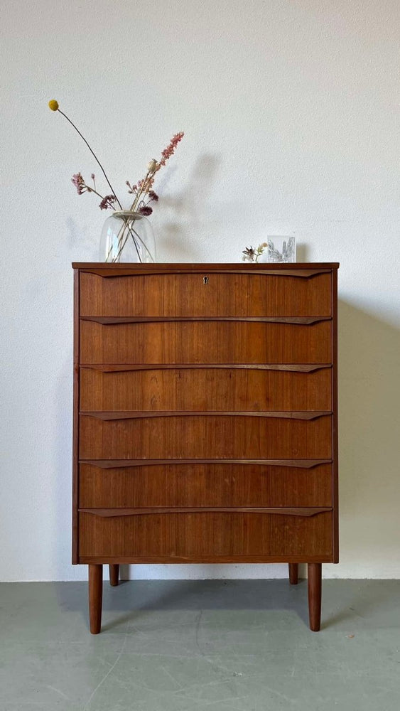 
                  
                    Ladekast teak 6* - LOUI.STORE
                  
                