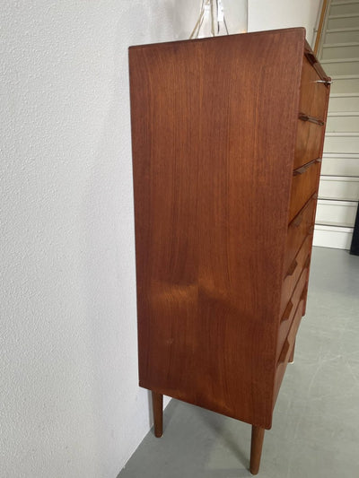 
                  
                    Ladekast teak 7* - LOUI.STORE
                  
                