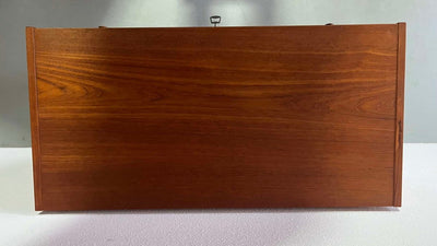 
                  
                    Ladekast teak Domino 6* - LOUI.STORE
                  
                
