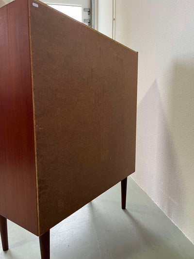 
                  
                    Ladekast teak rechte handgreep - LOUI.STORE
                  
                