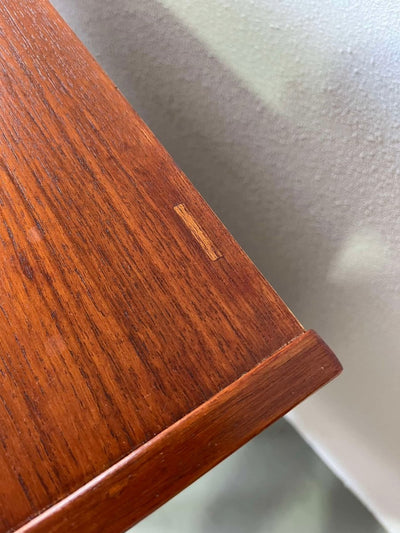 
                  
                    Ladekast teak rechte handgreep - LOUI.STORE
                  
                