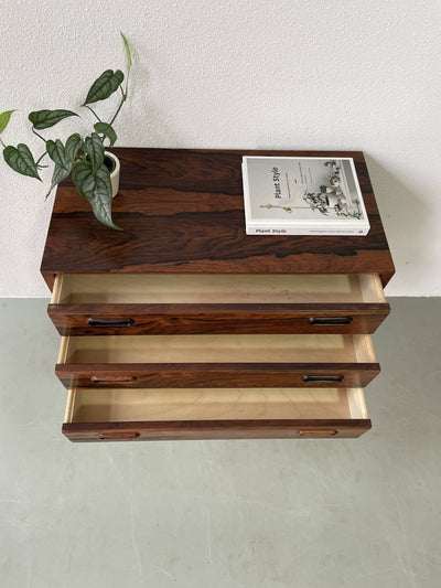 
                  
                    Ladekastje 3* palissander - LOUI.STORE
                  
                