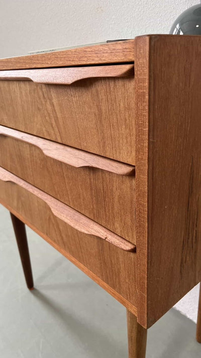 
                  
                    Ladekastje licht teak - LOUI.STORE
                  
                