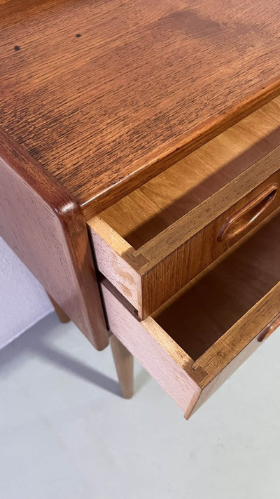 
                  
                    Ladekastje teak 2 lades - LOUI.STORE
                  
                