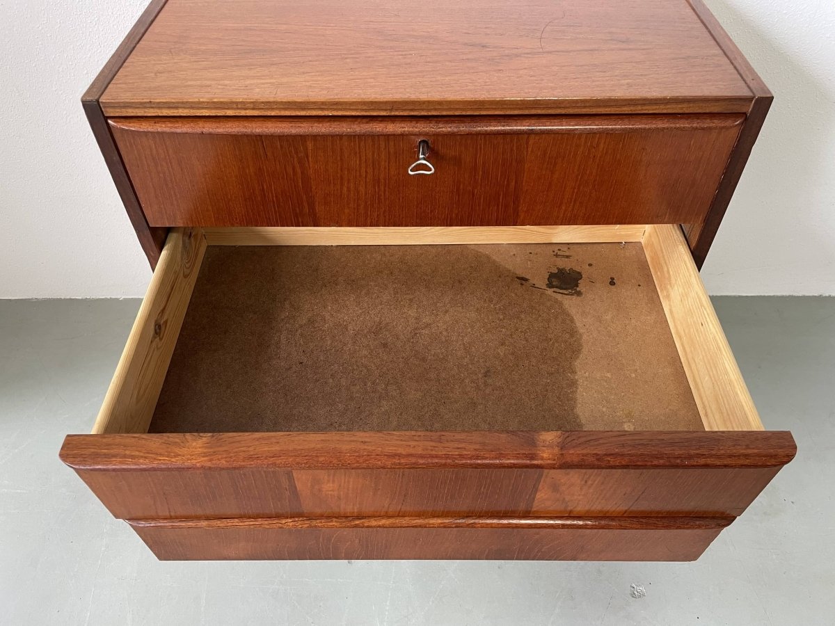 
                  
                    Ladekastje teak *3 - LOUI.STORE
                  
                