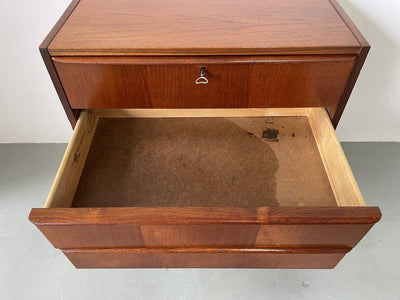 
                  
                    Ladekastje teak *3 - LOUI.STORE
                  
                