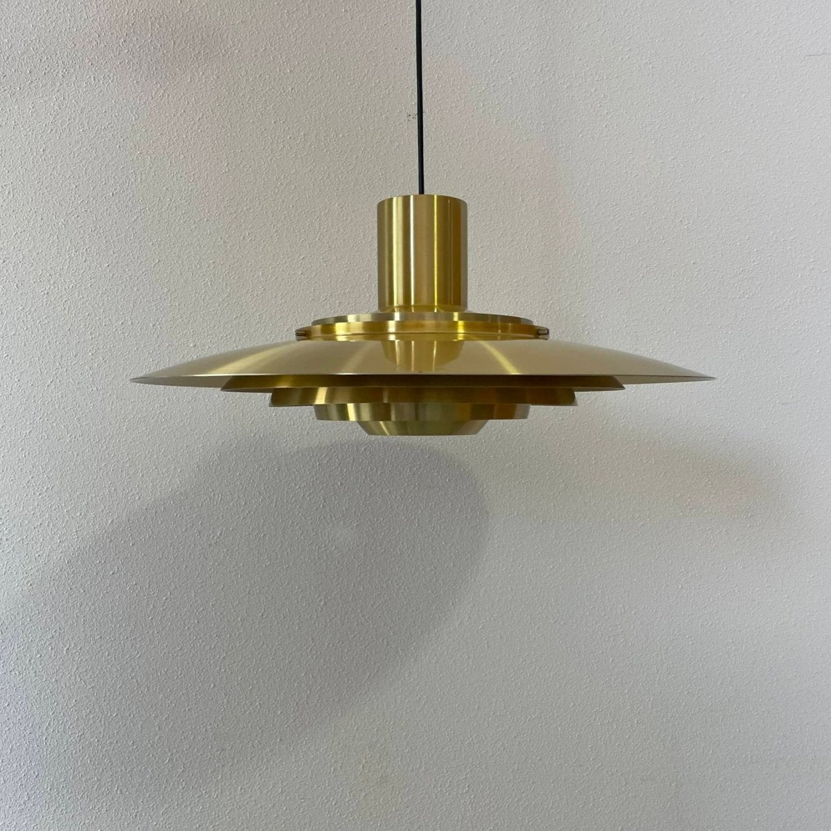 
                  
                    Lamp Fabricius & Kesholm - LOUI.STORE
                  
                