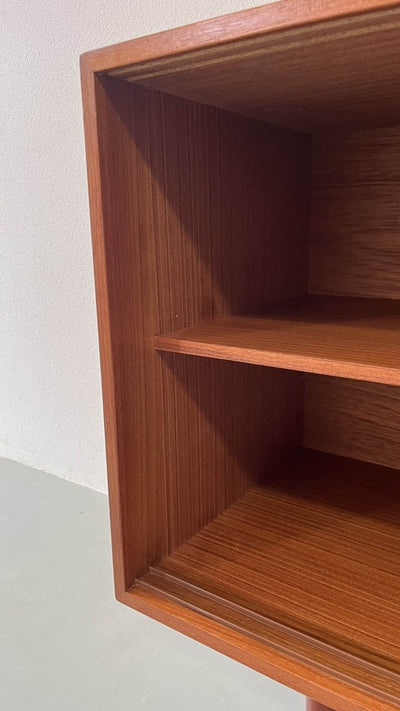 
                  
                    Lang lowboard teak - LOUI.STORE
                  
                