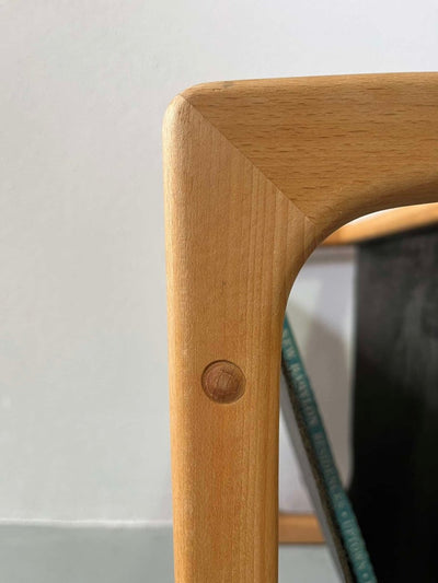 
                  
                    Lectuurbak Aksel Kjersgaard - LOUI.STORE
                  
                