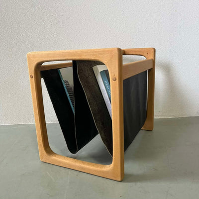 
                  
                    Lectuurbak Aksel Kjersgaard - LOUI.STORE
                  
                