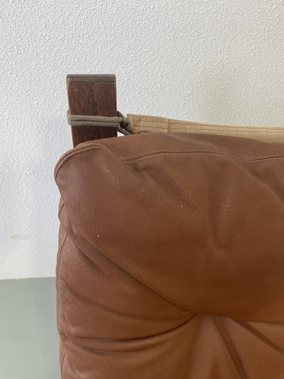 
                  
                    Lounge stoel Ingmar Relling - LOUI.STORE
                  
                
