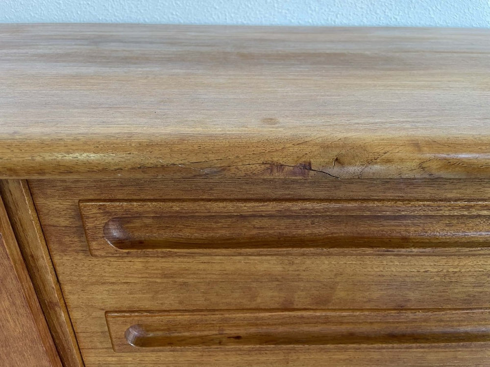 
                  
                    Lowboard teak 4 lades en schuifdeuren - LOUI.STORE
                  
                