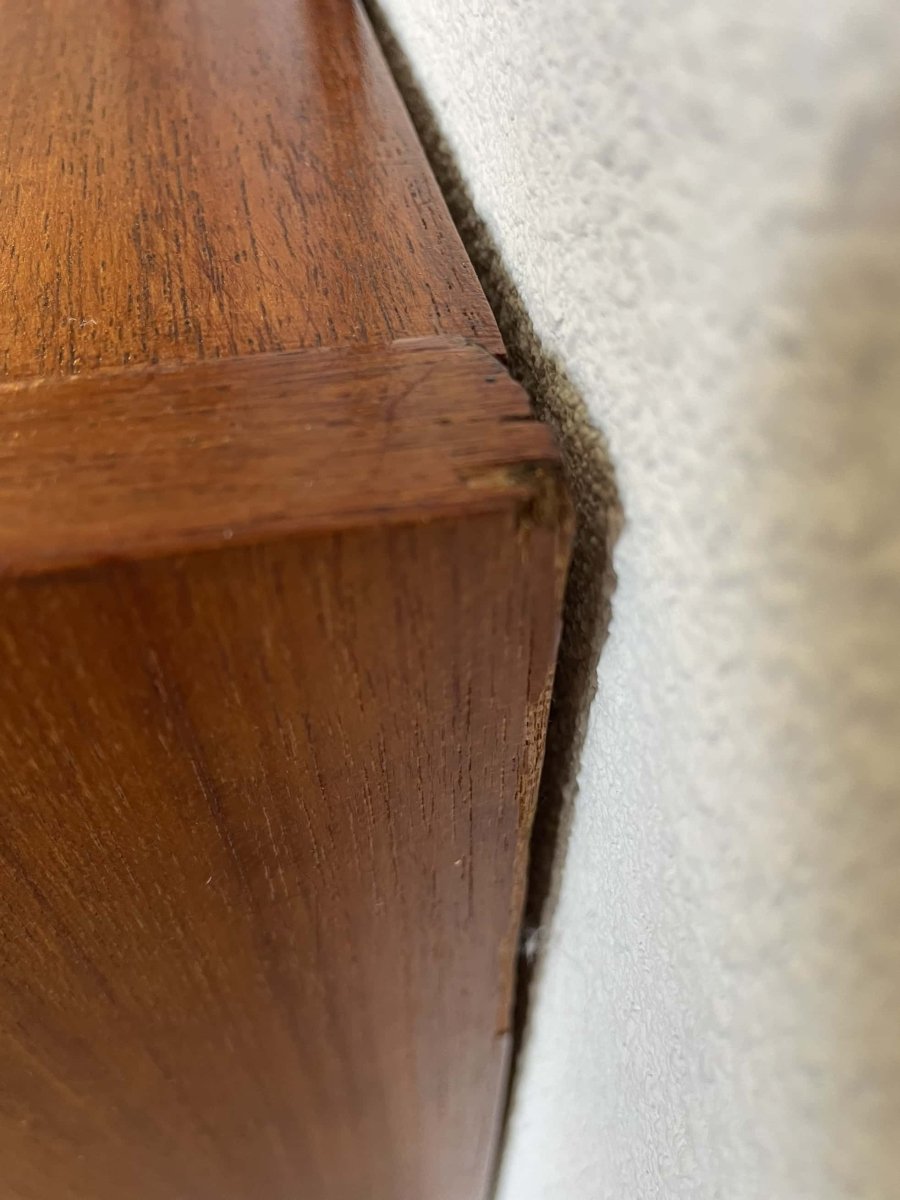 
                  
                    Lowboard teak 4 lades en schuifdeuren - LOUI.STORE
                  
                