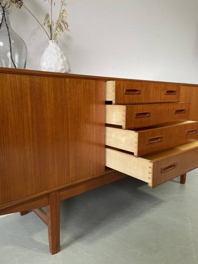 
                  
                    Lowboard teak Clausen & Son - LOUI.STORE
                  
                