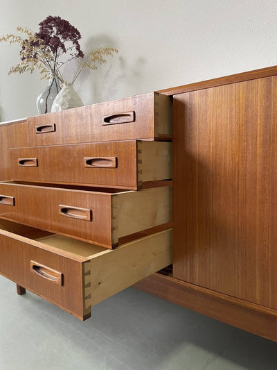 
                  
                    Lowboard teak Clausen & Son - LOUI.STORE
                  
                