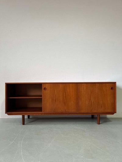 
                  
                    Lowboard teak ronde knop - LOUI.STORE
                  
                