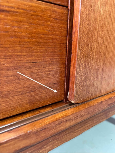 
                  
                    Lowboard teak ronde knop - LOUI.STORE
                  
                