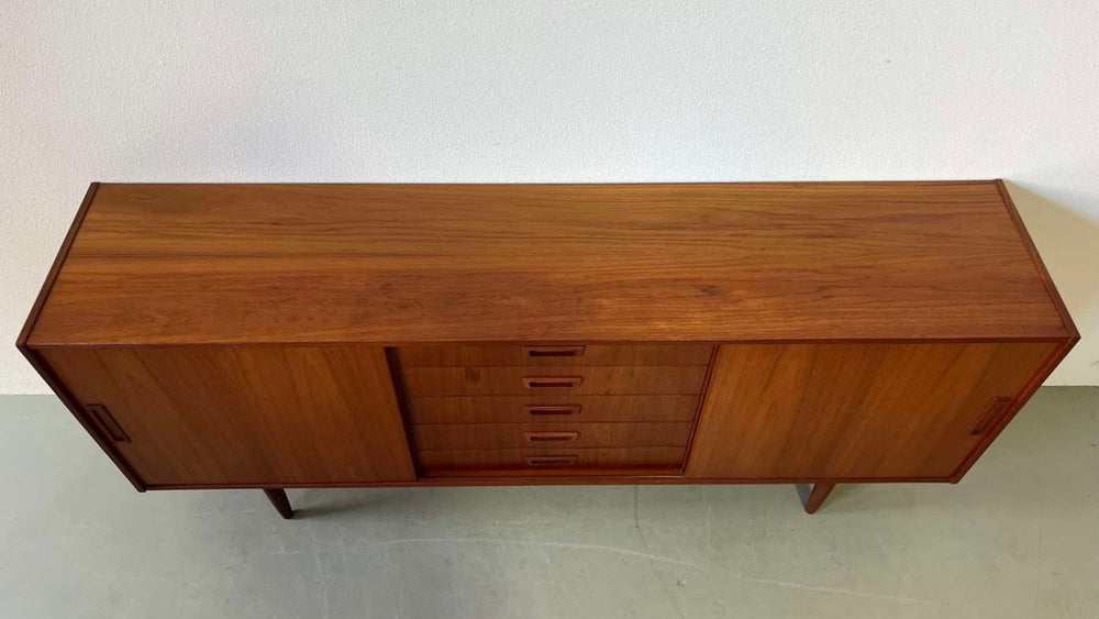 
                  
                    Lowboard teak Vemb Møbelfabrik - LOUI.STORE
                  
                