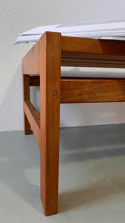 
                  
                    Massief teak bankje - LOUI.STORE
                  
                