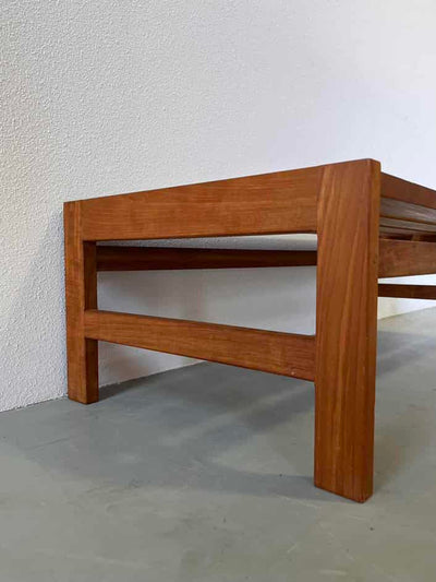 
                  
                    Massief teak bankje - LOUI.STORE
                  
                