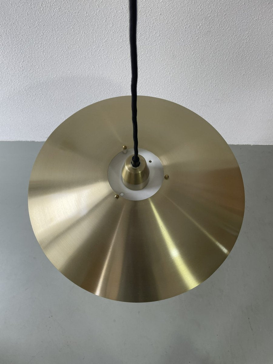 
                  
                    Messing hanglamp (UFO) - LOUI.STORE
                  
                