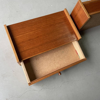 
                  
                    Nachtkastjes teak (set) - LOUI.STORE
                  
                